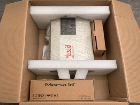 Open Box MACSA I-1010 ICON 3 *Falta Descripci�n*